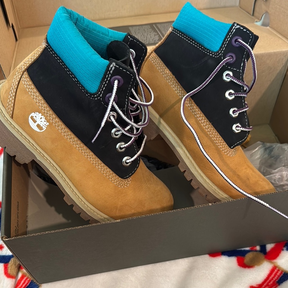 Timberland Tan and Black Boots Durable Outdoor Footwear